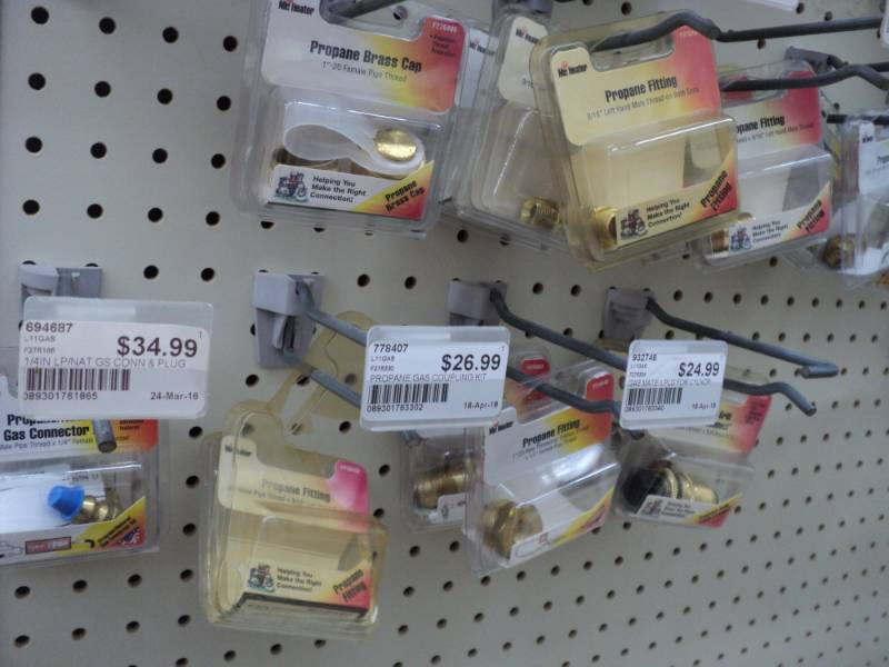 lot 263 image: 22 Propane Fittings- bring a box to...