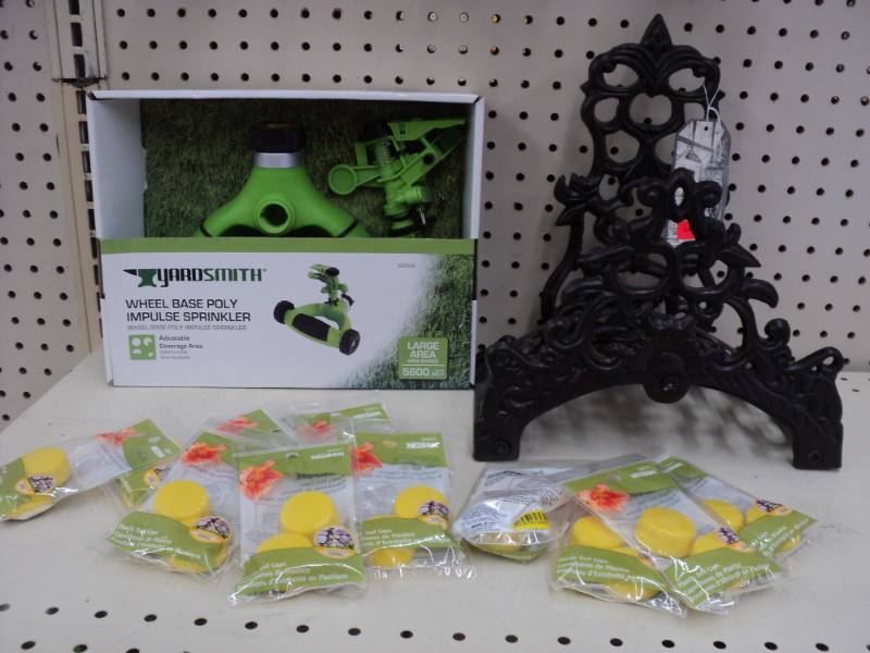 lot 287 image: Gardening Supplies  Misc  Sprinkl...