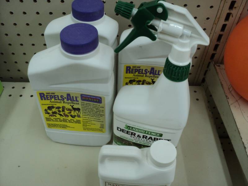lot 294 image: 3 bottles of animal repellent, 1 na...
