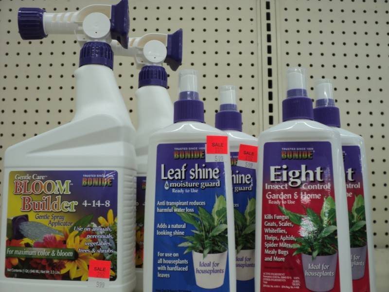 lot 359 image: 2 bottle of Bloom Builder Spray an...