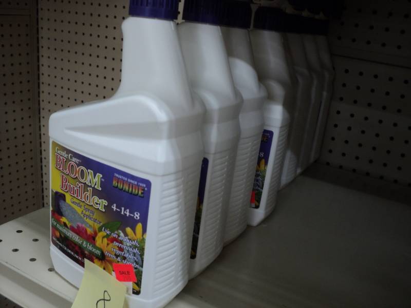 lot 364 image: 8 bottles of Bloom Builder Spray Ap...