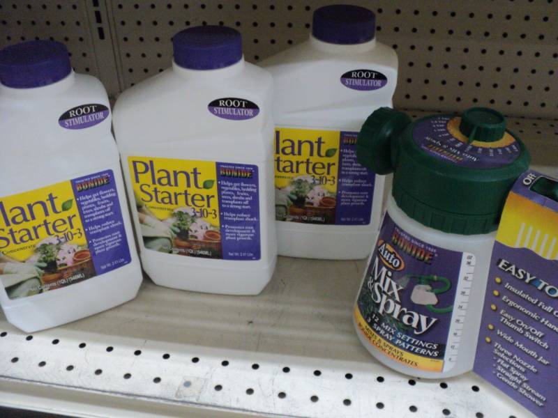 lot 390 image: 3 bottles of Plant Starter 1 Mix a...