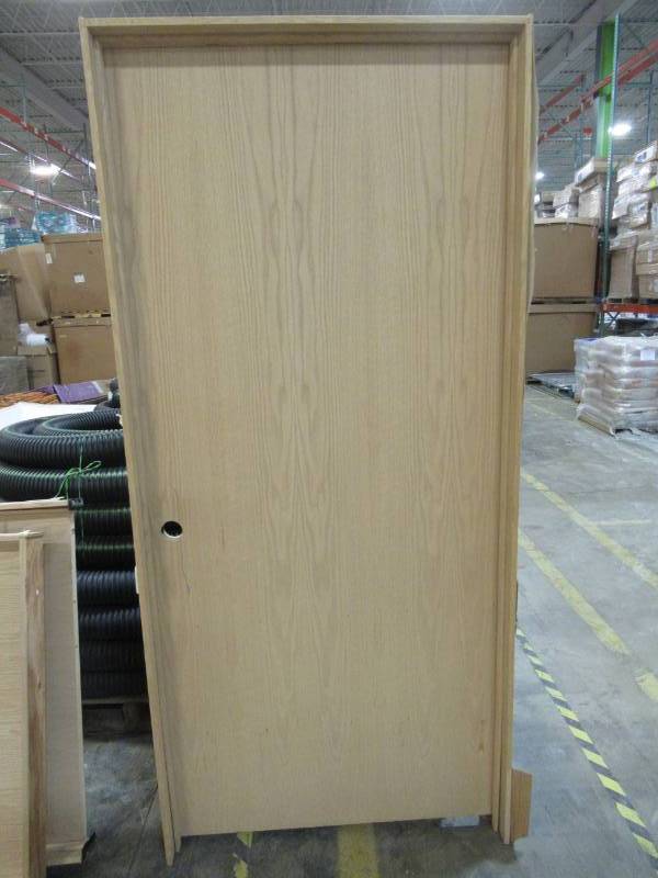 lot 31 image: Reliabilt Unfinished Prehung Oak Finish Hollow Core Door, Right Handed Inswing, 687695, 36