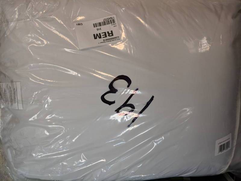 lot 193 image: McLeland Design Density Medium Pillows 2-Pack - Standard