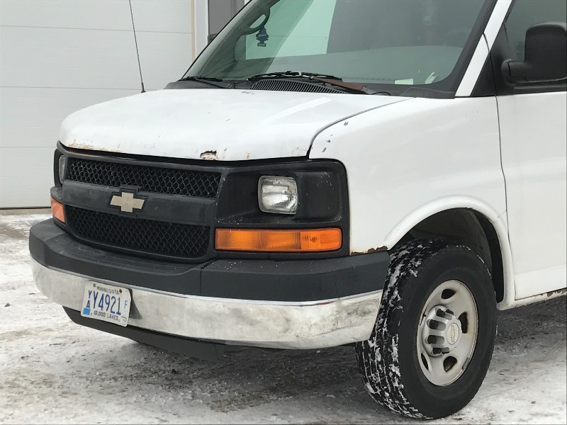 2007 Chevrolet Express Cargo Van --- NO RESERVE