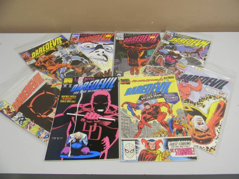 VINTAGE MARVEL COMICS DAREDEVIL, 8 - NICE VERY COOL - SEE PICTURES