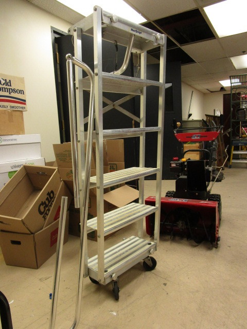 BOAT EXIT LADDER WITH HAND RAIL-HEAVY DUTY