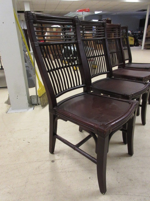 4 DINING ROOM CHAIRS