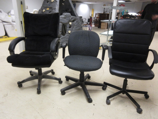 3 ROLLING OFFICE CHAIRS