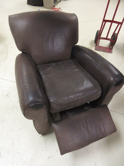 BARCALOUNGER RECLINING LEATHER CHAIR
