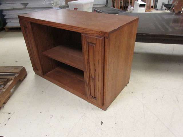 TELEVISION STAND