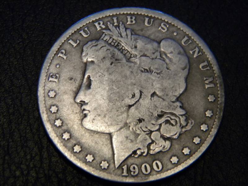lot 8 image: 1900 O Morgan Silver Dollar