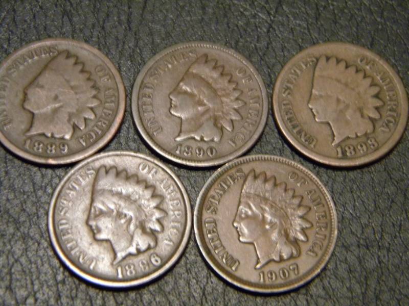 lot 69 image: 5 Indian Head Pennies