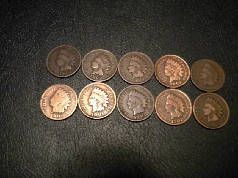lot 70 image: 10 Indian Head Pennies