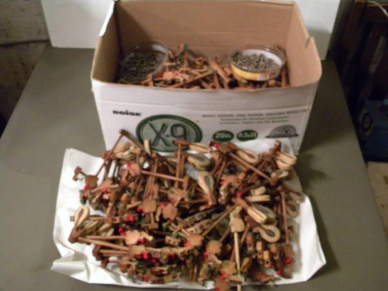 lot 107 image: Vintage Piano Hammers