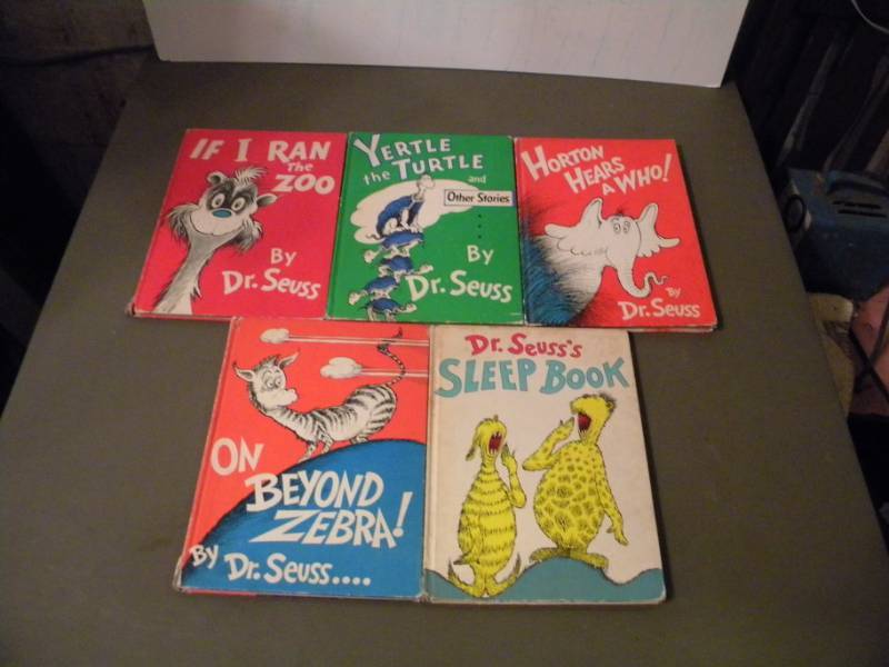 lot 109 image: 5 Vintage Dr. Seuss Childrens Books