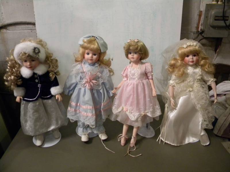 christmas porcelain dolls