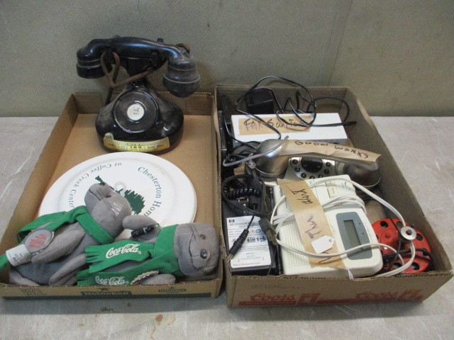 lot 23 image: PhonesElectronicsJim Beam Decanter