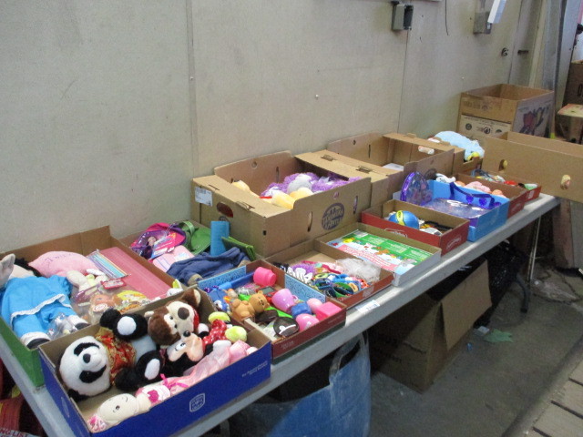lot 34 image: Toys
