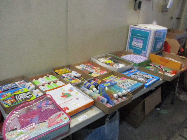 lot 41 image: Crafts