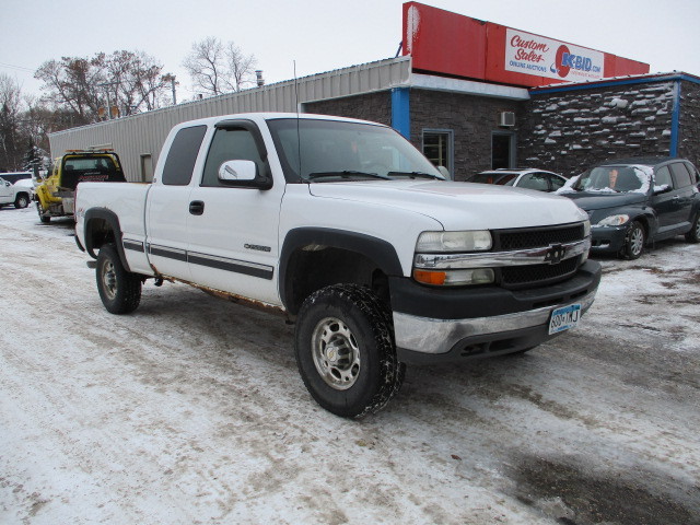 lot 1 image: Chevy 2500 HD