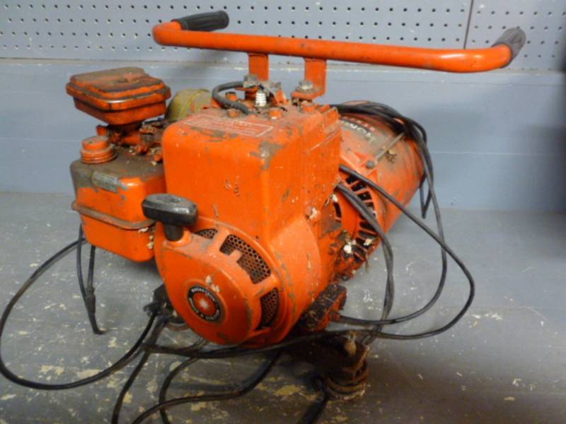 lot 6 image: Gas Generator