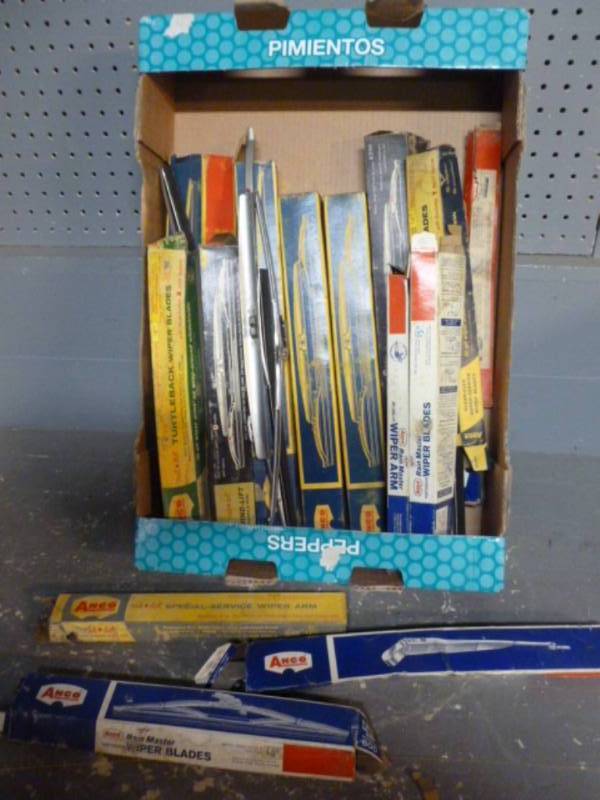 lot 23 image: New Vintage Wiper Blades