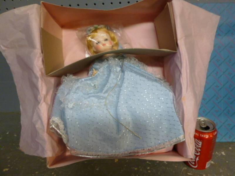 lot 31 image: New Vintage Madame Alexander Doll