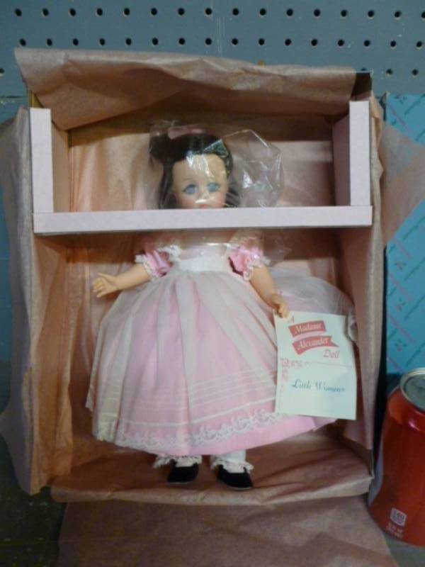 lot 34 image: New Vintage Madame Alexander Doll