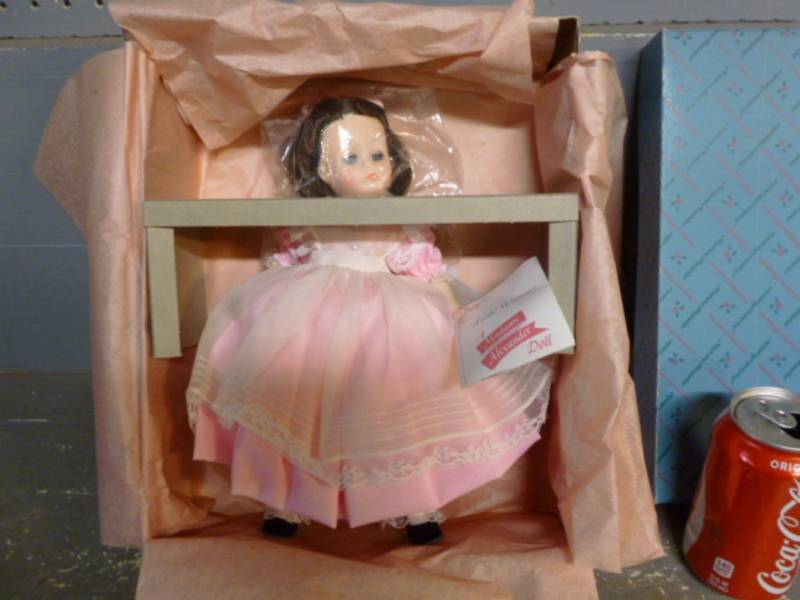 lot 35 image: New Vintage Madame Alexander Doll