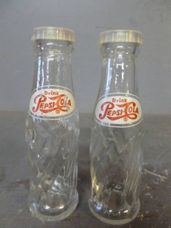 lot 44 image: Vintage Pepsi-Cola