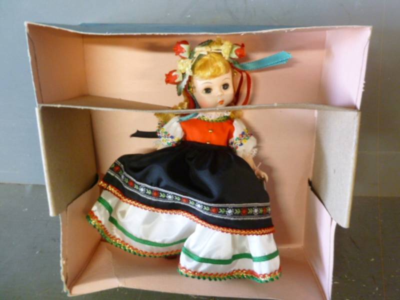 lot 126 image: New Vintage Madame Alexander Doll