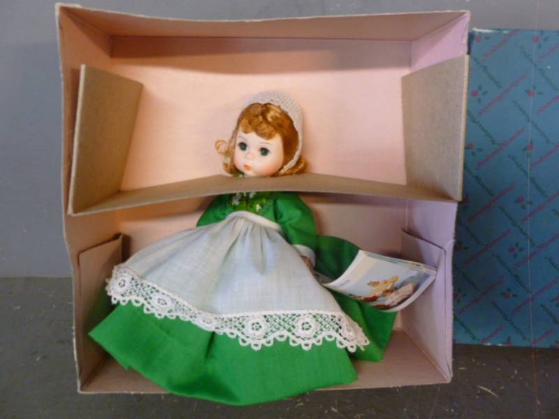 lot 128 image: New Vintage Madame Alexander Doll