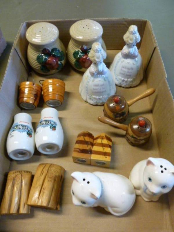 lot 136 image: Salt & Pepper Shaker Sets