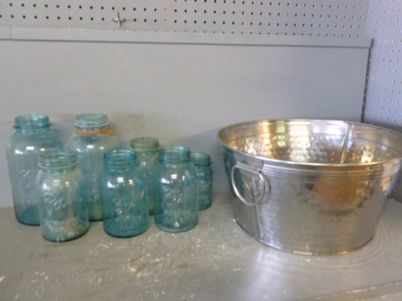 lot 141 image: Vintage Canning Jars