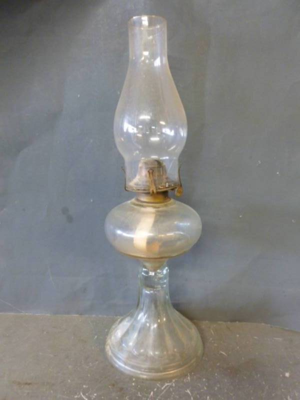 lot 156 image: Vintage Oil Lamp