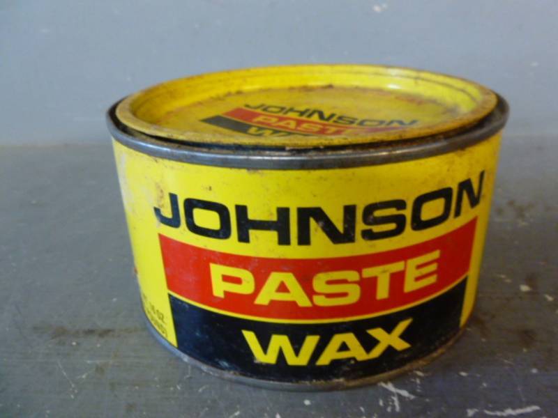 lot 186 image: Vintage Metal Container