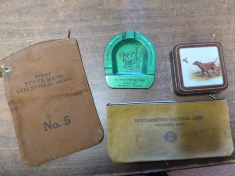 lot 208 image: Vintage Items