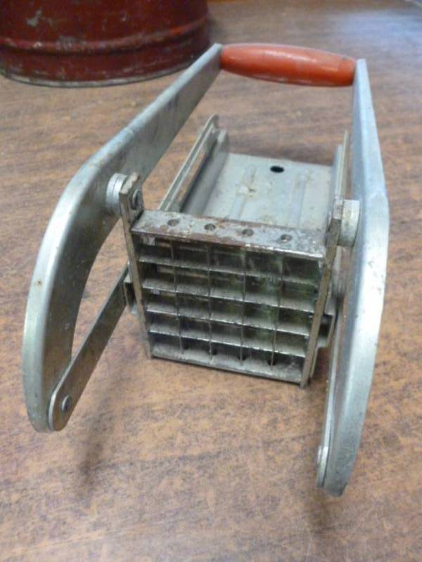 lot 217 image: Vintage Kitchen