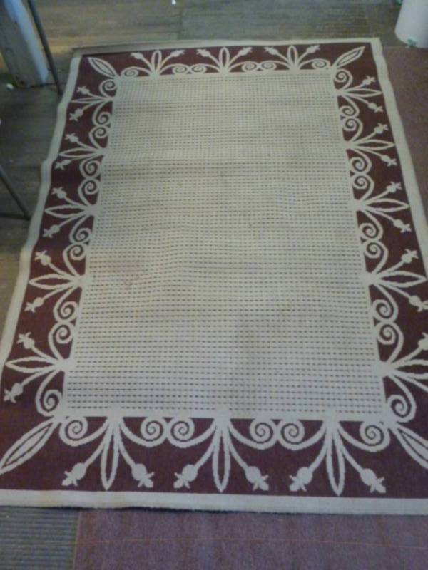 lot 247 image: Floor Rug