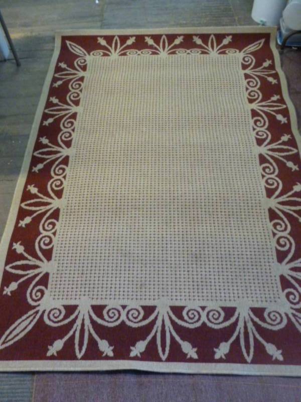 lot 249 image: Floor Rug