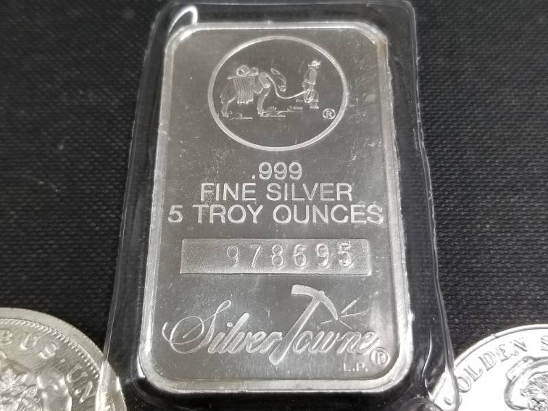 8 TROY OUNCES .999 FINE SILVER AS PICTURED