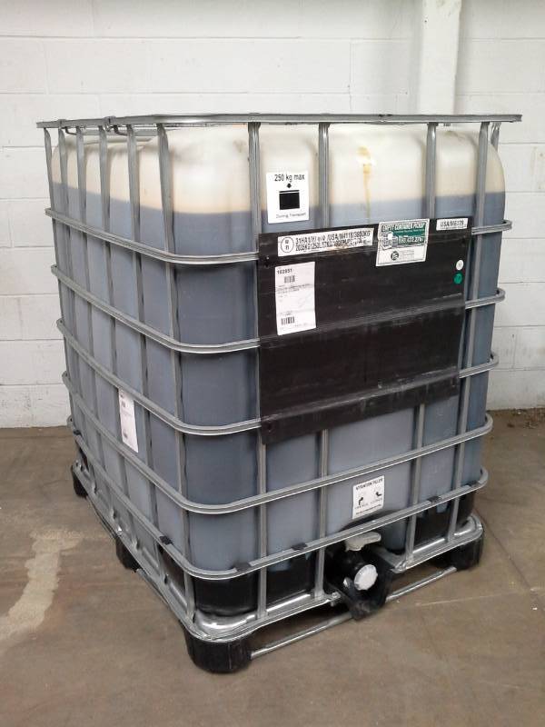 lot 34 image: Approx. 290 Gallons of Cenex Commercial Cutting Oil 30W