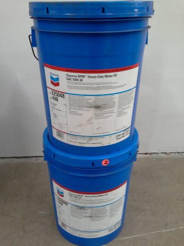 lot 44 image: Two - 5 Gallon Pails of Chevron RPM Heavy Duty Motor Oil 10W-30