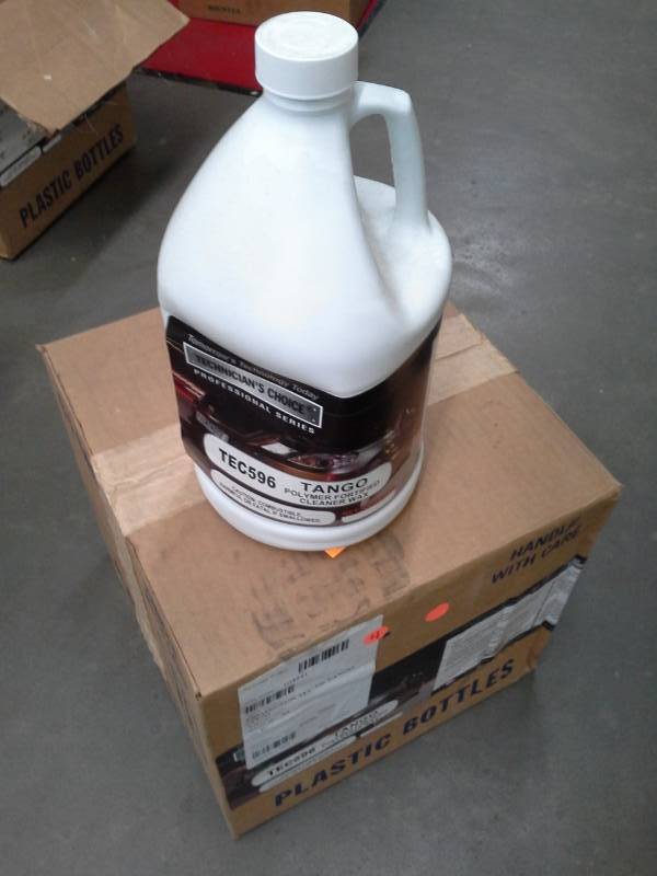 lot 71 image: 1 Case of Protector Tango Polymer Fortified Cleaner Wax Tec 596