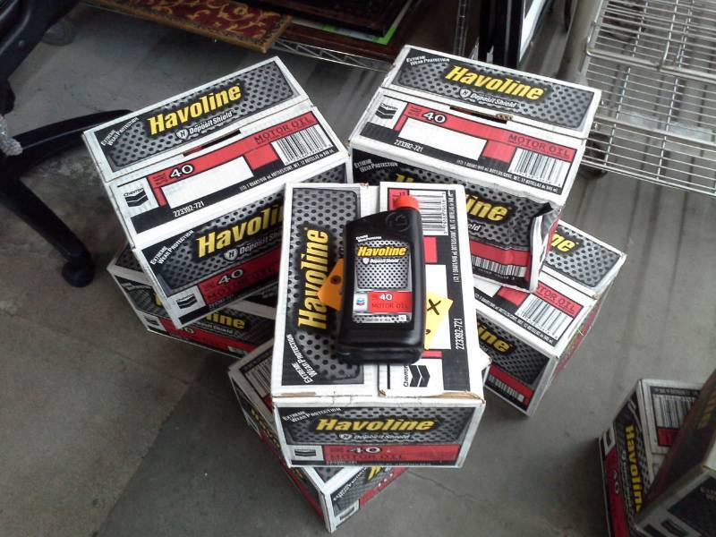 lot 110 image: 6 Cases of Havoline SAE 40 Motor Oil