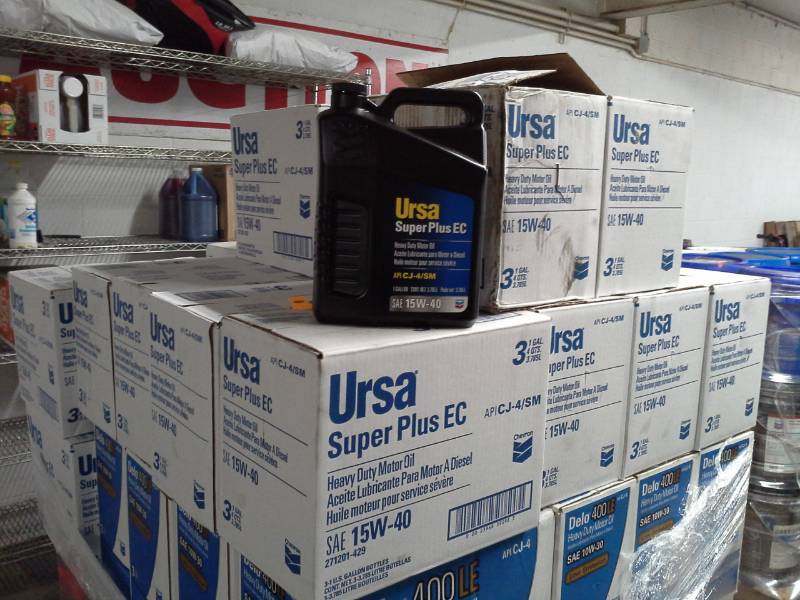 lot 118 image: 1 Cases of Chevron Ursa Super Plus EC SAE 15W-40 Heavy Duty Motor Oil