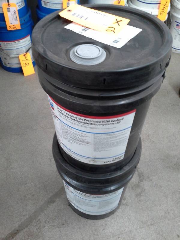 lot 163 image: 2 - 5 Gallon Pails of Chevron Delo Extended Life Prediluted 5050 CoolantAntifreeze