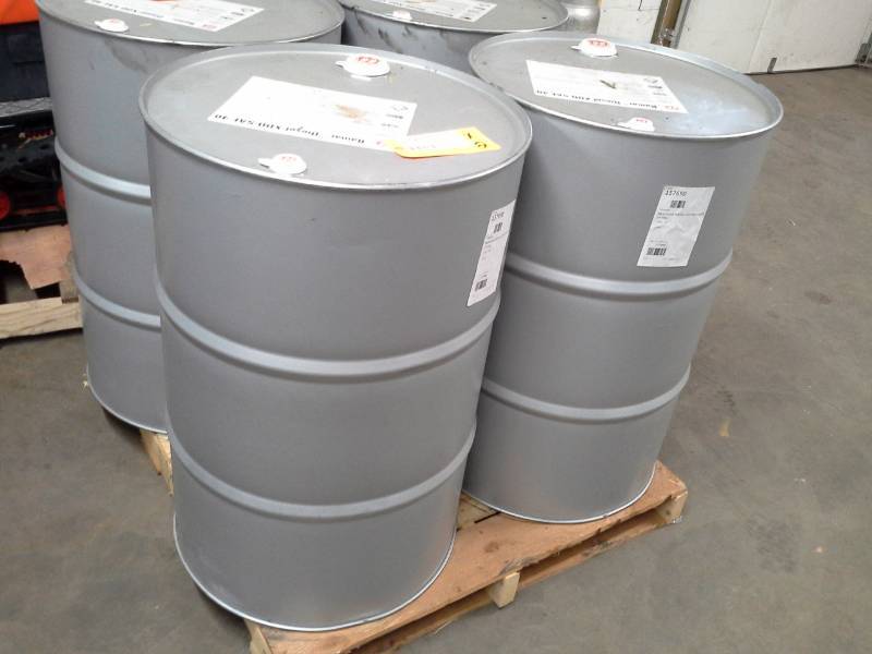 lot 186 image: Two - 55 Gallons Drums of Phillips 66 (P66) Ramar Diesel XDO SAE 40