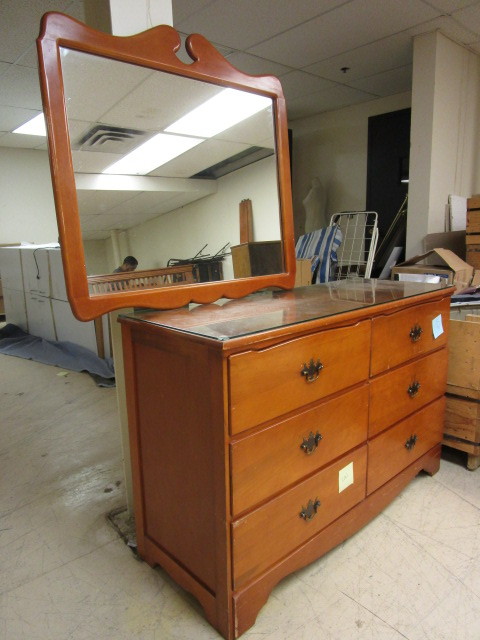 lot 806 image: WOODEN DRESSER  MIRROR